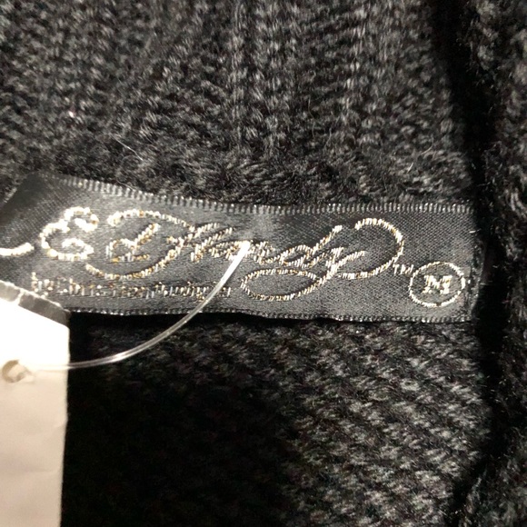 Nwt Ed Hardy sweater M but would fit a S - Picture 3 of 4